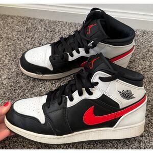 Nike Air Jordan 1 Mid Chile red/black youth size 7